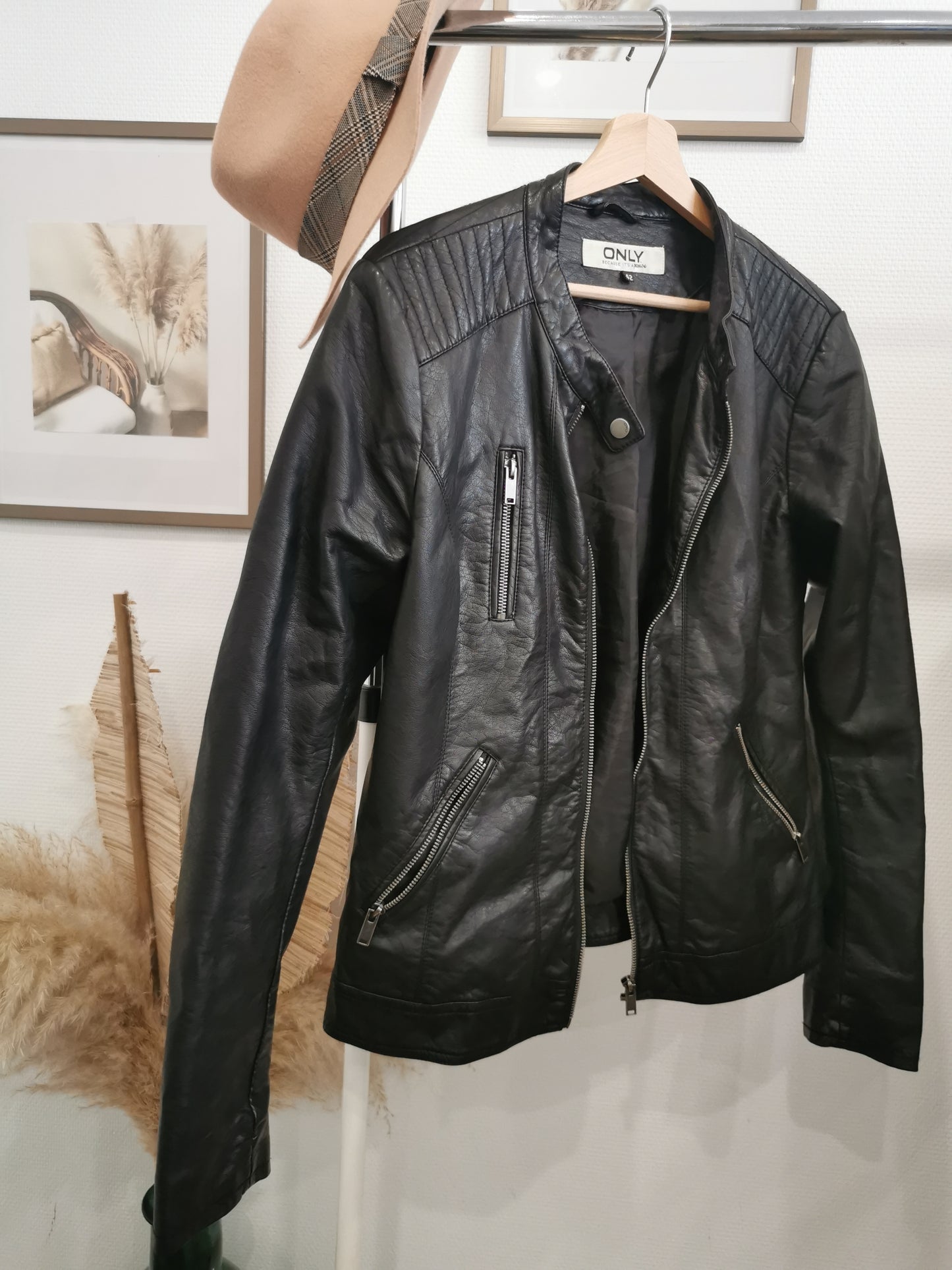 Veste en simili cuir noir