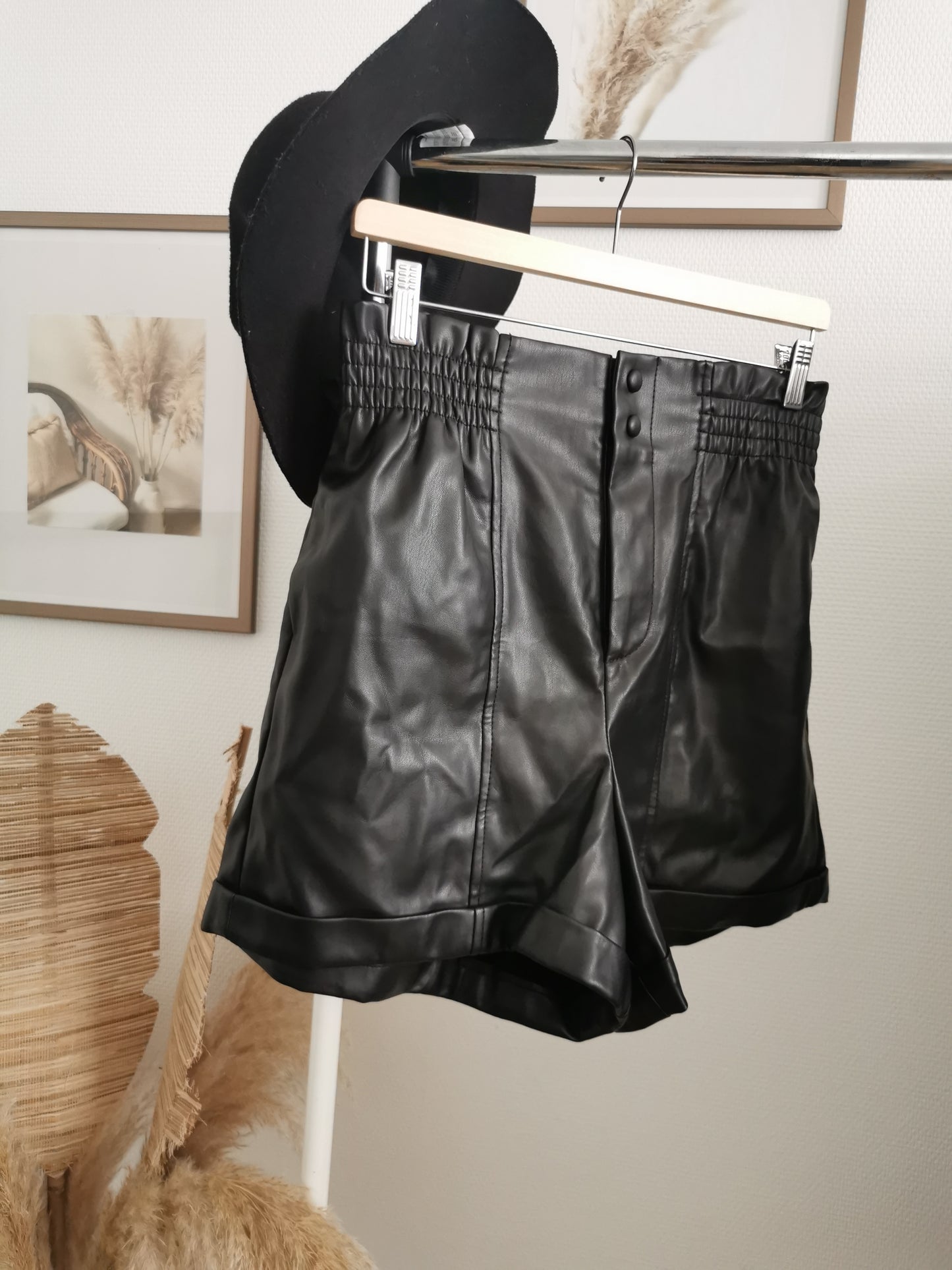 Short noir simili cuir Camaïeu