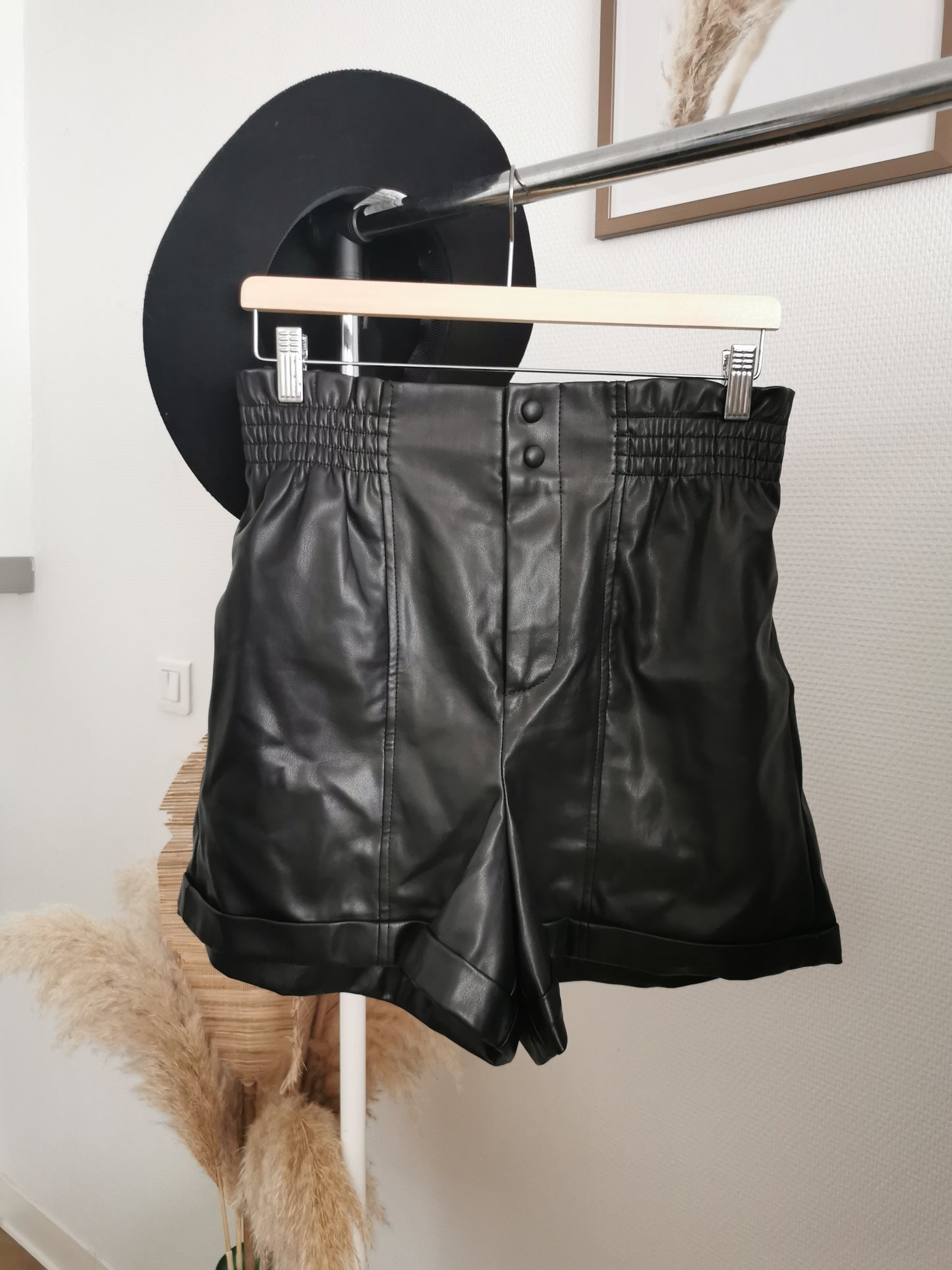 Short noir simili cuir Camaïeu