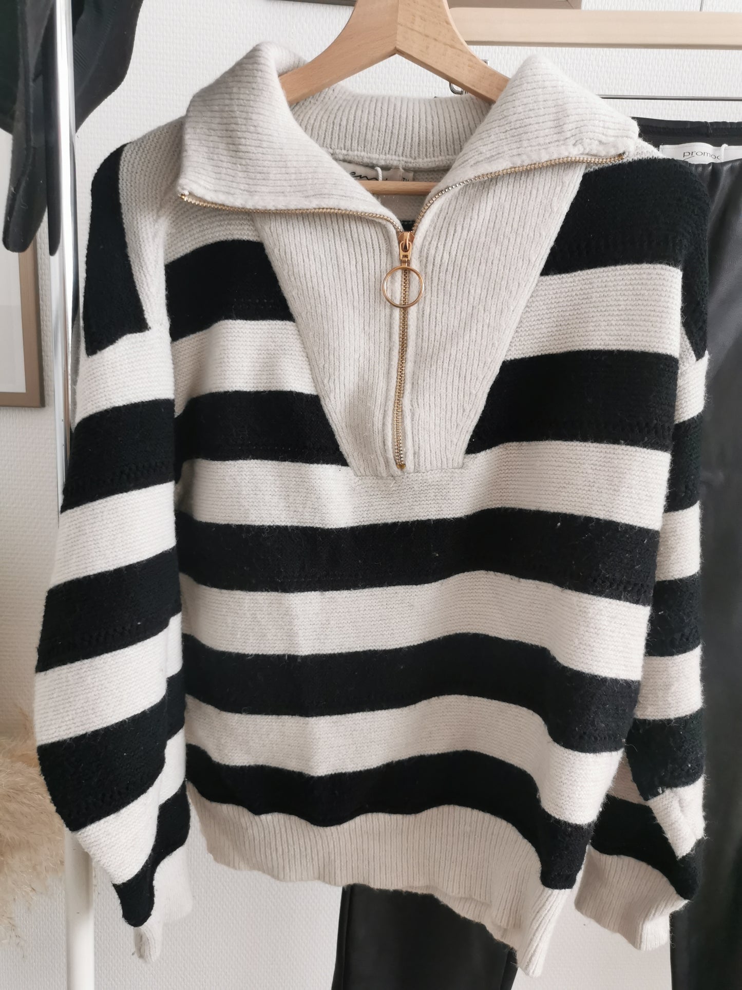 Pull marinière noir et blanc