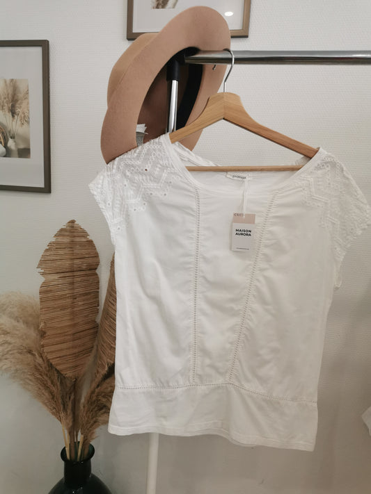 Blouse blanche à broderies Promod